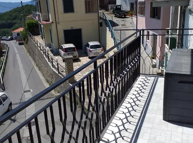 Casa Di Vecchio Borgo Feriehus Sarzana