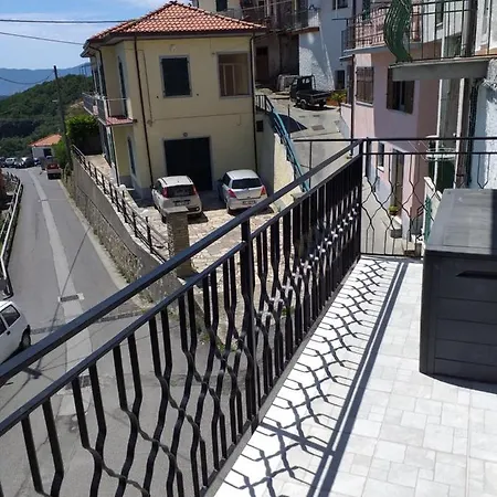 Casa Di Vecchio Borgo 別荘 サルツァーナ