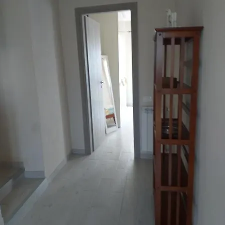 Casa Di Vecchio Borgo * サルツァーナ